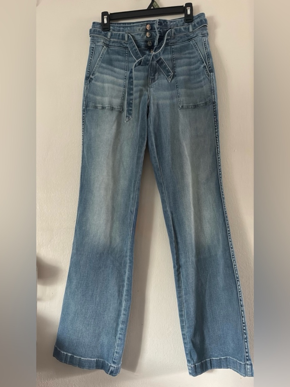 Light Blue High-Waist Tie-Belt Wide-Leg Jeans - Women